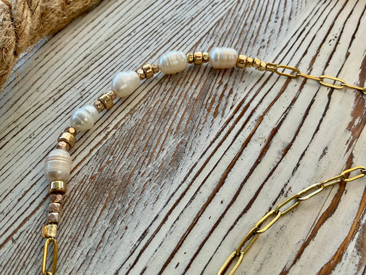 Golden Offering Necklace