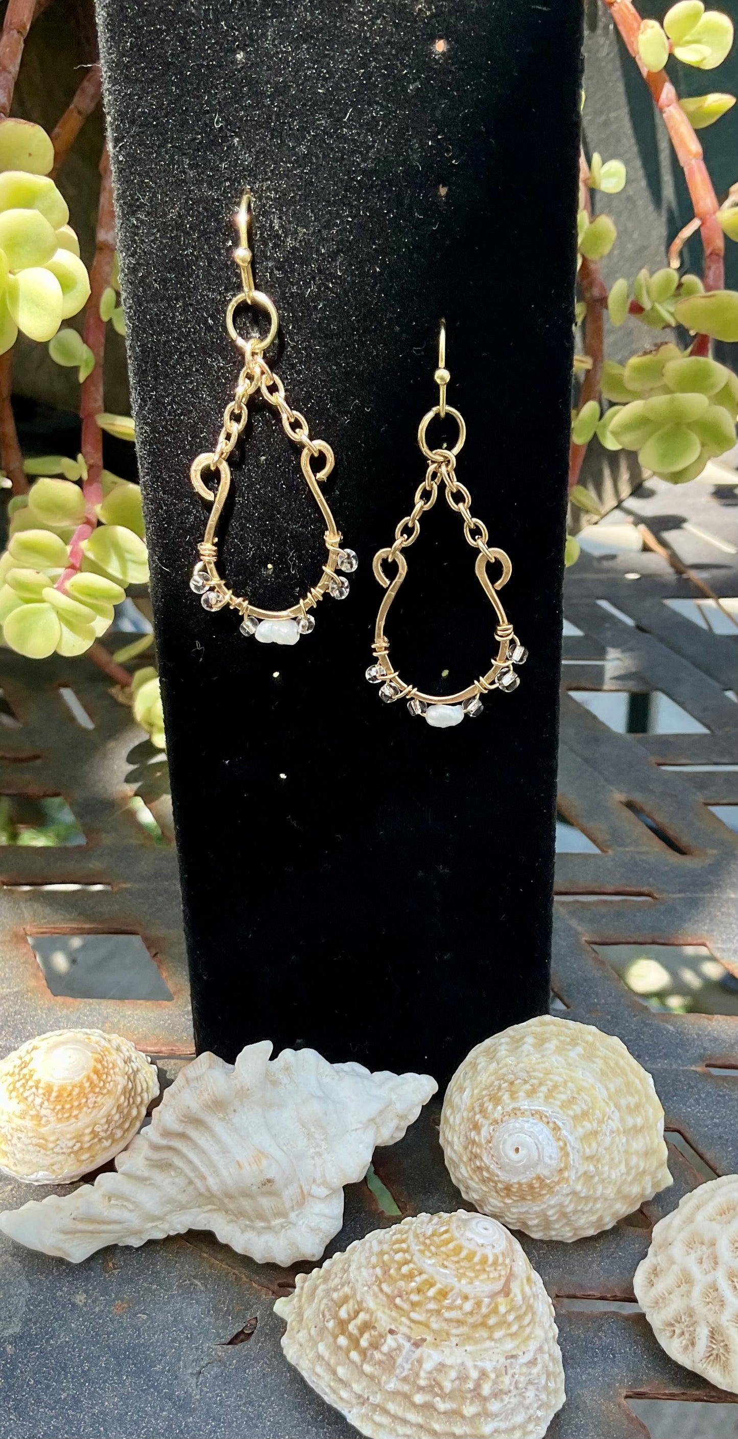 PERFECT TEARDROP PEARL WRAP