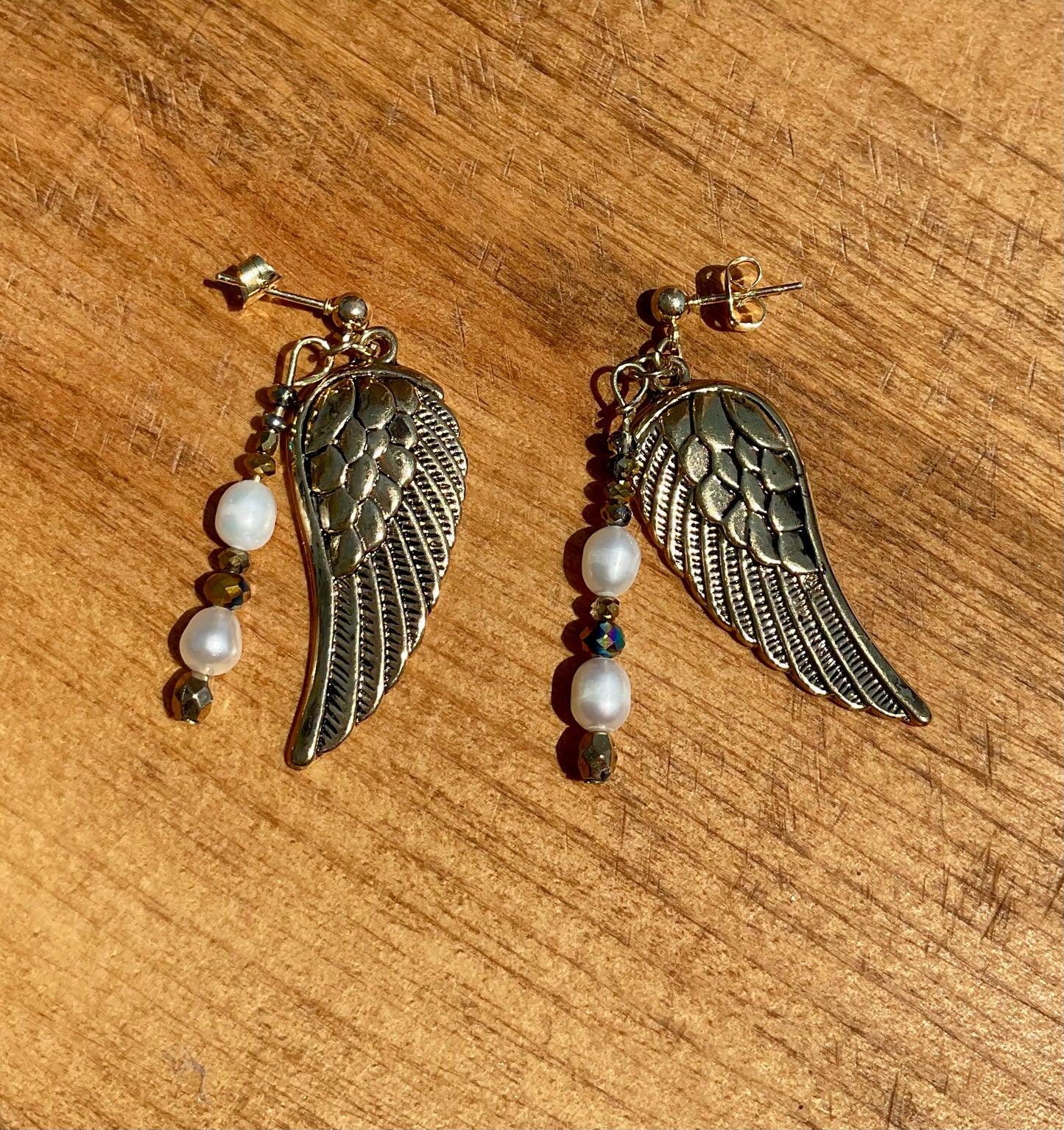 ANGEL EARWINGS WITH PEARLS OF DANGLE