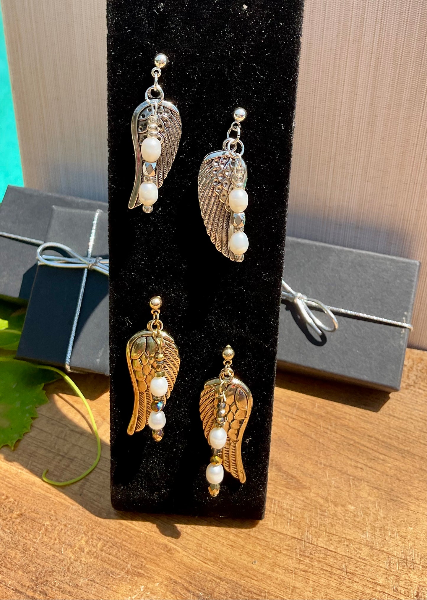 ANGEL EARWINGS WITH PEARLS OF DANGLE